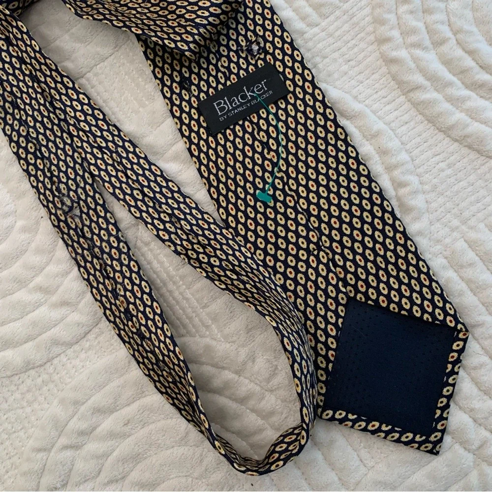 Stanley Blacker Black and Beige Patterned Tie